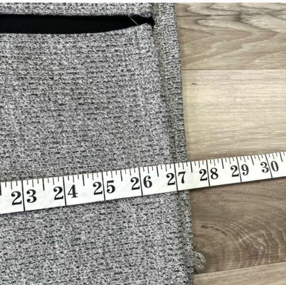 Torrid Skirt Women's 2X Gray Ribbed Zip Front Stretch Pencil Plus Size - Picture 7 of 11